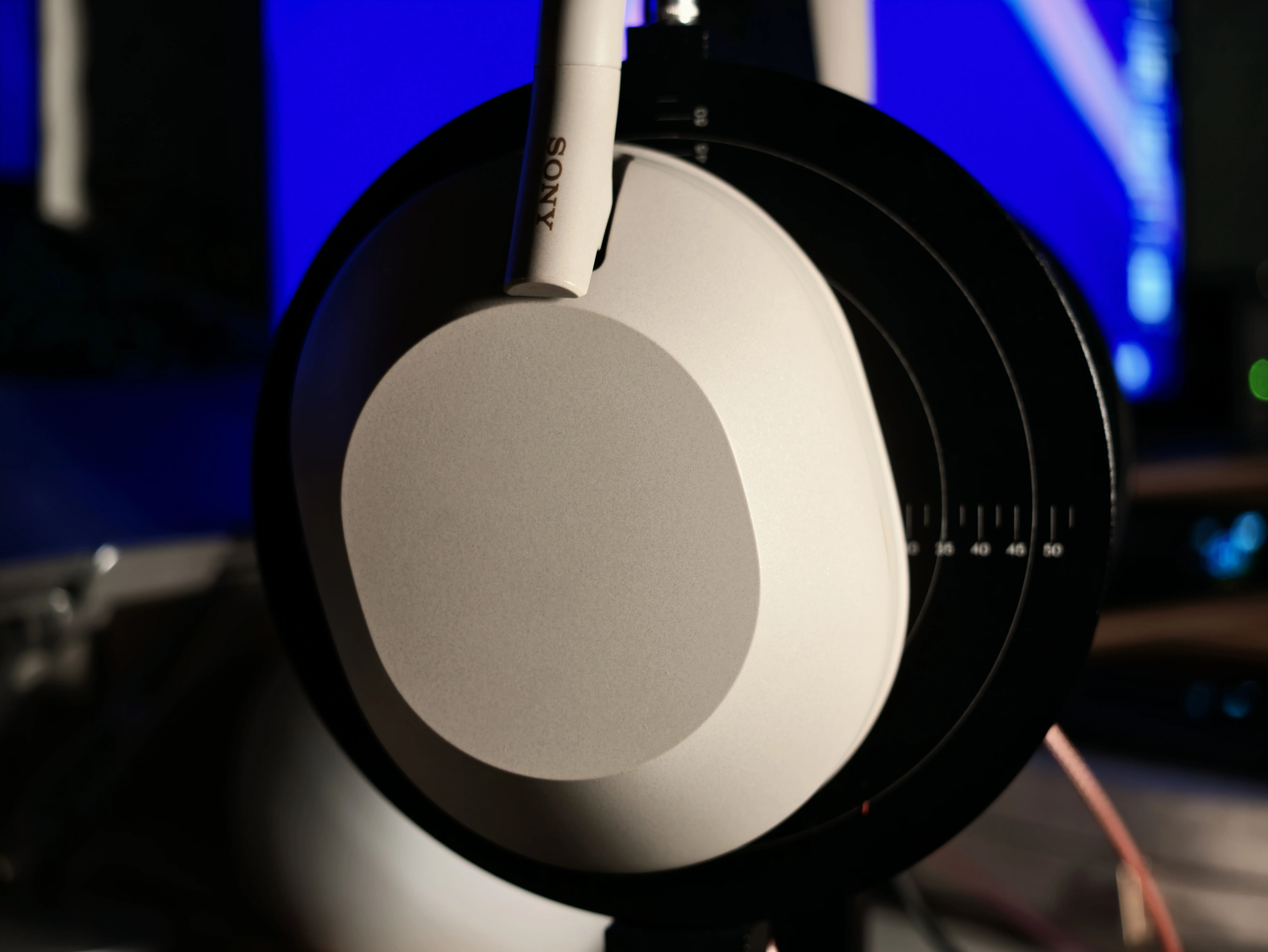 Sony WH-1000XM5